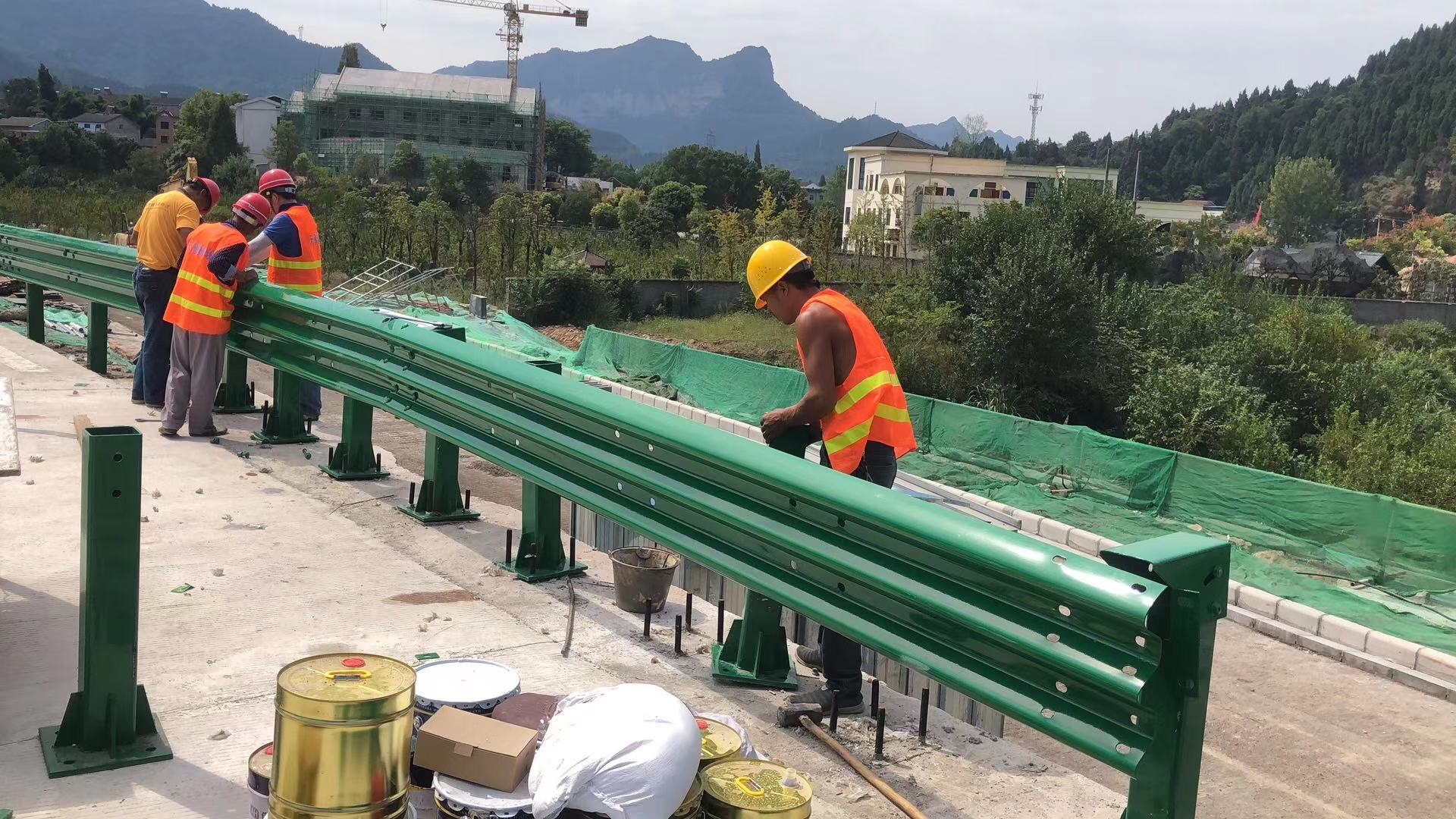 渠县双波波形护栏热镀锌波形护栏 - 推荐